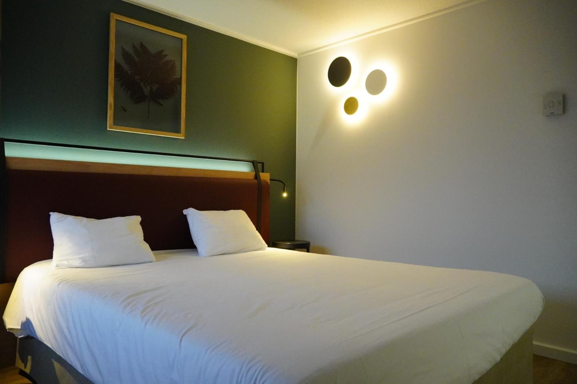 Campanile Mulhouse - Illzach Ile Napoleon Hotel Buitenkant foto